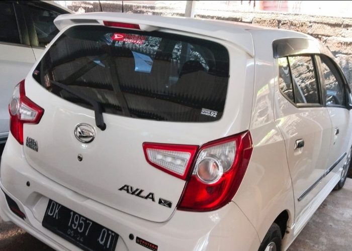 Daihatsu Ayla kuta rent cars 2