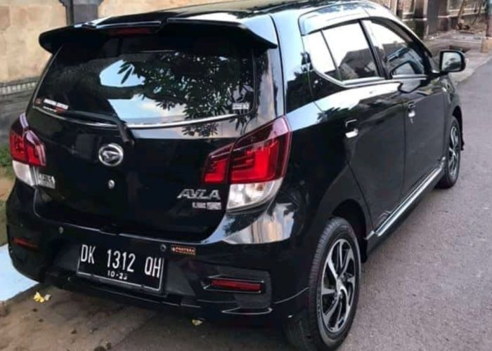 Daihatsu Ayla kuta rent cars 4