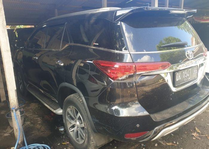 Fortuner VRZ kuta rent cars 3