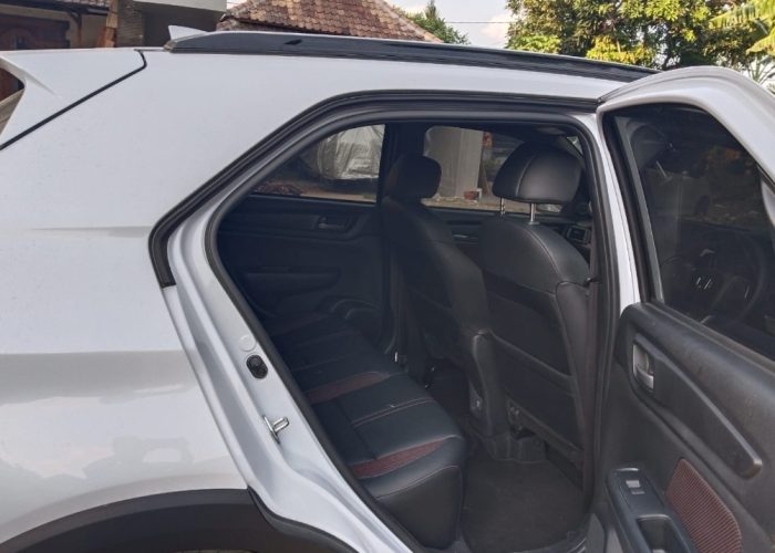 Honda WRV kuta rent cars 6