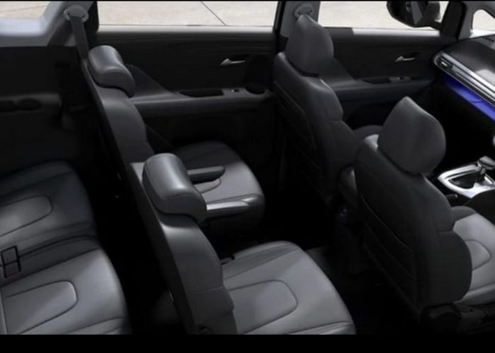 Hyundai Stargezer kuta rent cars 5