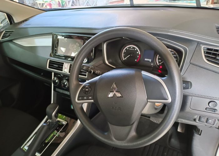 Mitsubishi-Xpander-driver-view