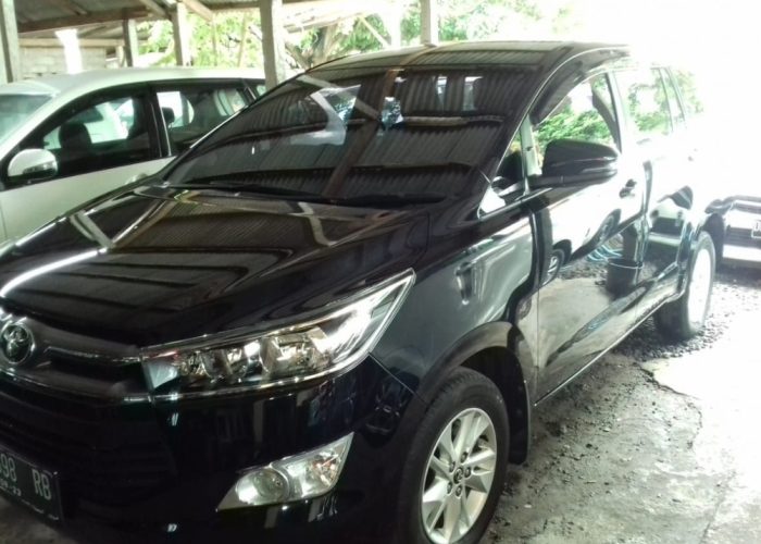Toyota Innova Reborn kuta rent cars 6