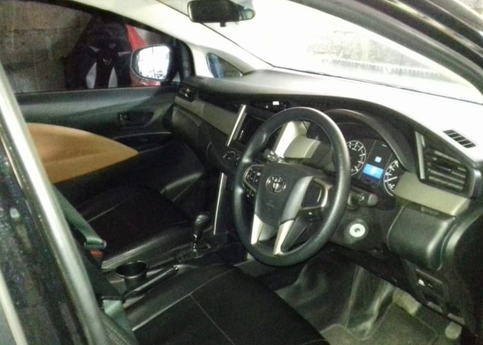 Toyota Innova Reborn kuta rent cars 7